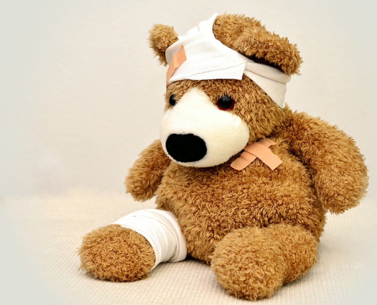 band aid bandages hurt 42230